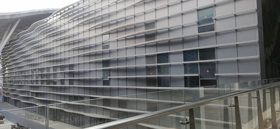kupować Ceny fabryczne Wnętrza i zewnętrzne Architektoniczne Stopy ściany zasłonowe Drewno Ziarno Aluminiowe Folia online manufacture
